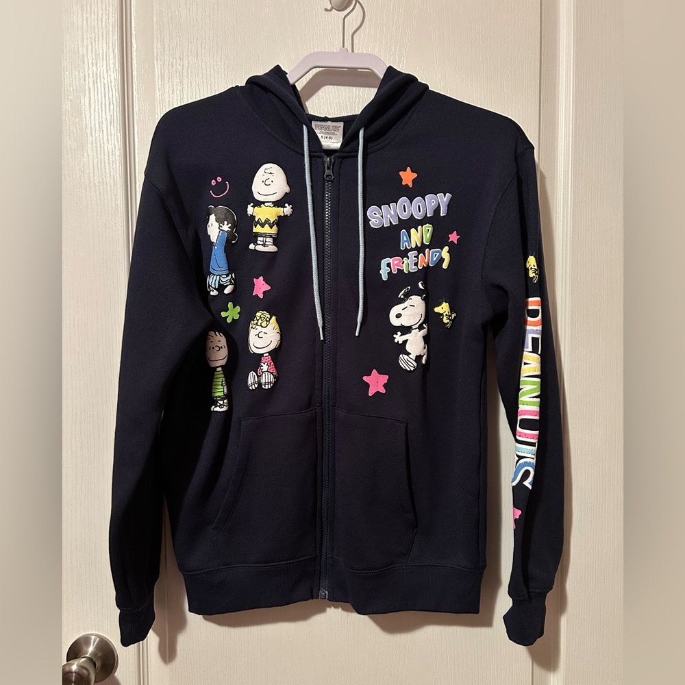 NWOT Peanuts Snoopy and Friends Navy Zip Hoodie